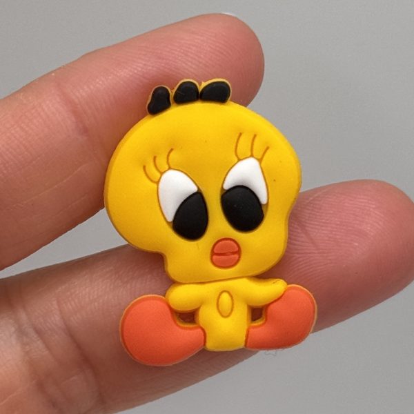 A Set Of 10 Looney Tunes Croc Charms
